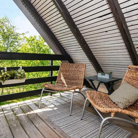 Spacious Retreat In Stauning *