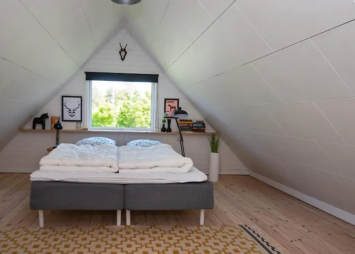 Feriehus Spacious Retreat In Stauning - By Traum *
